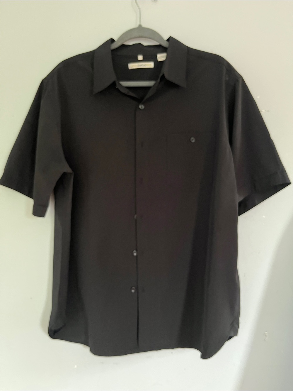 Men's Short-Sleeve Black Button-Up Shirt